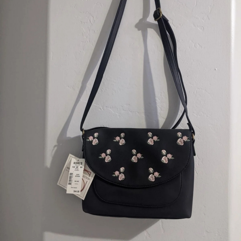 Black floral embroidery purse